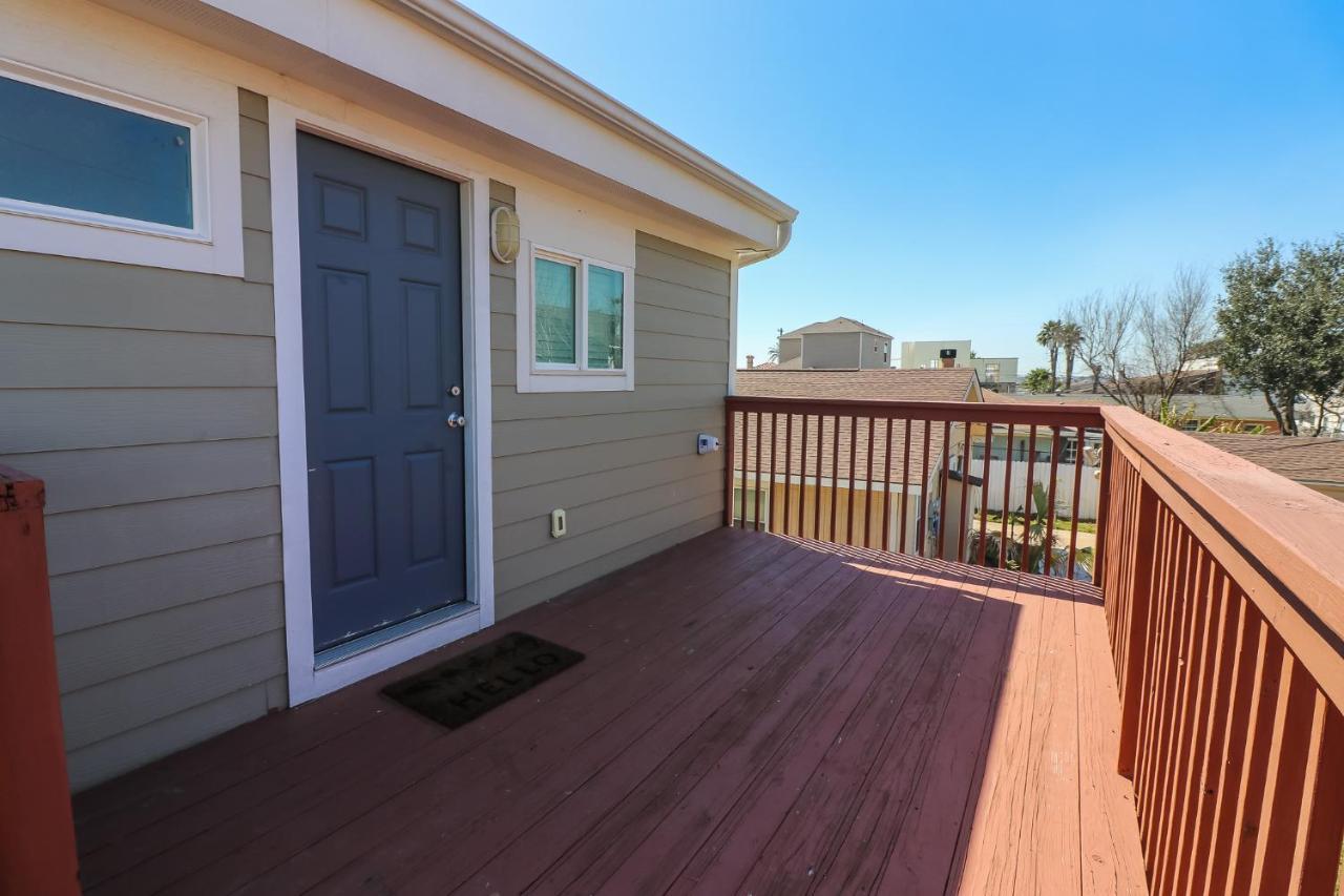 Perfect Location Spacious Yard Coffee Bar At This Lovely Beach Home Galveston Exterior foto